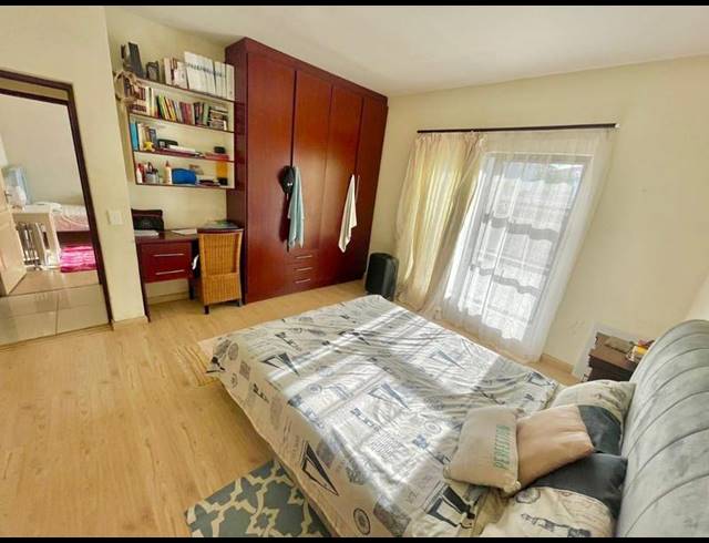 4 BEDROOM HOUSE FOR SALE IN HEUWELSIG ESTATE